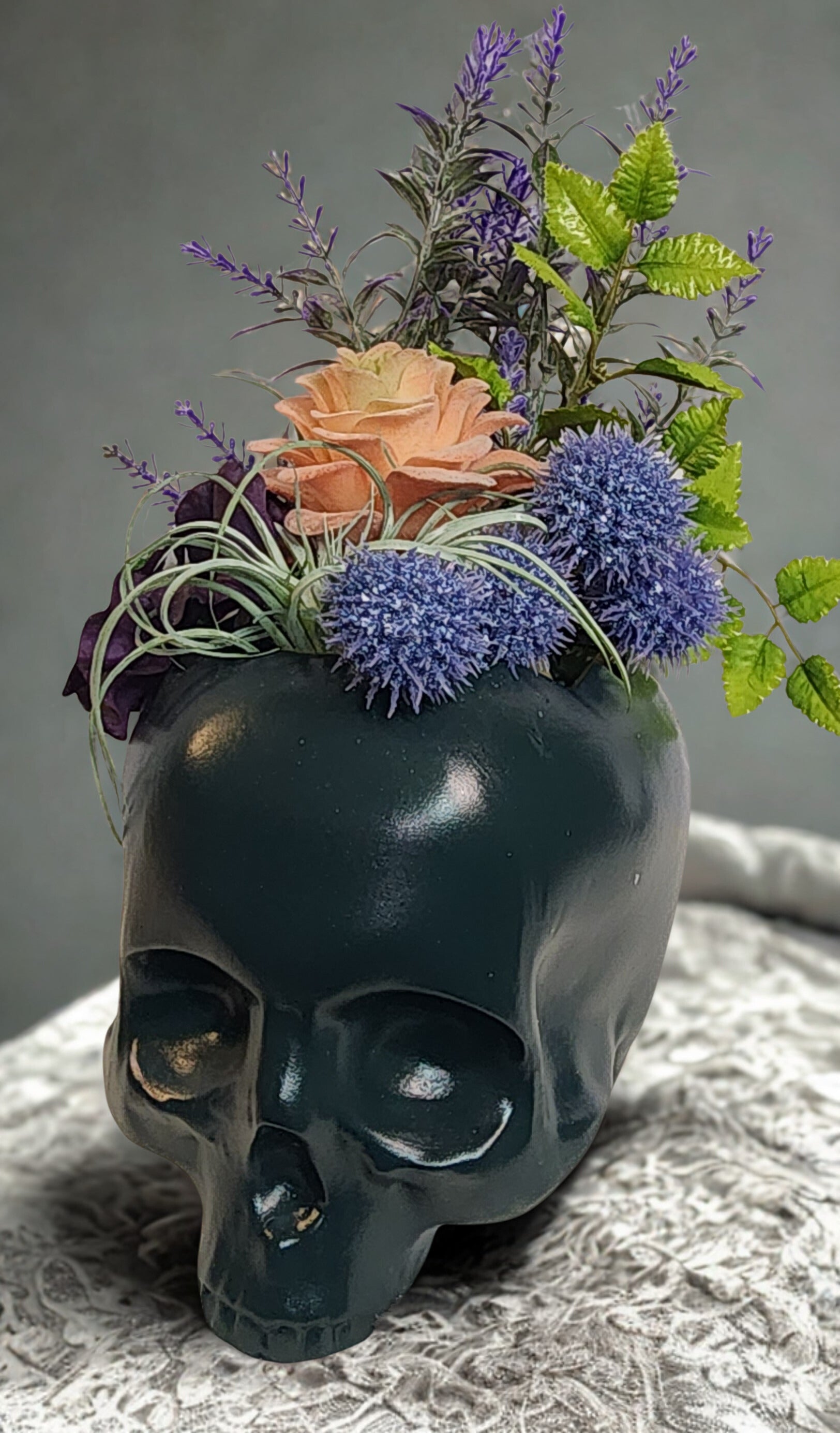 Hunter Green Skull Succulent Flower Decor